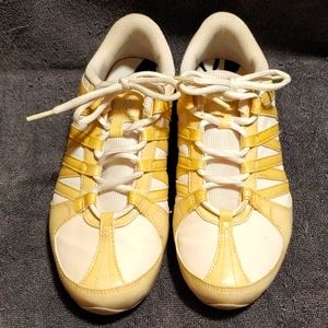 Nike low top sneakers